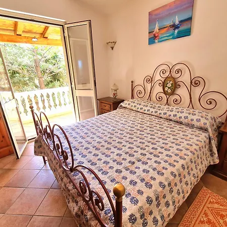Vista Mare E Montagna Apartment Cala Gonone Exterior photo